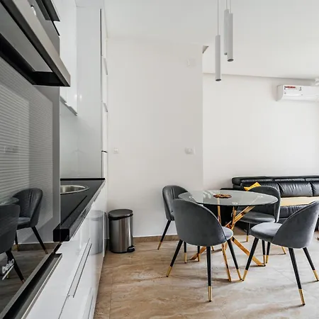 Aura Tower Apartments By Gaby Rafailovici Exterior photo